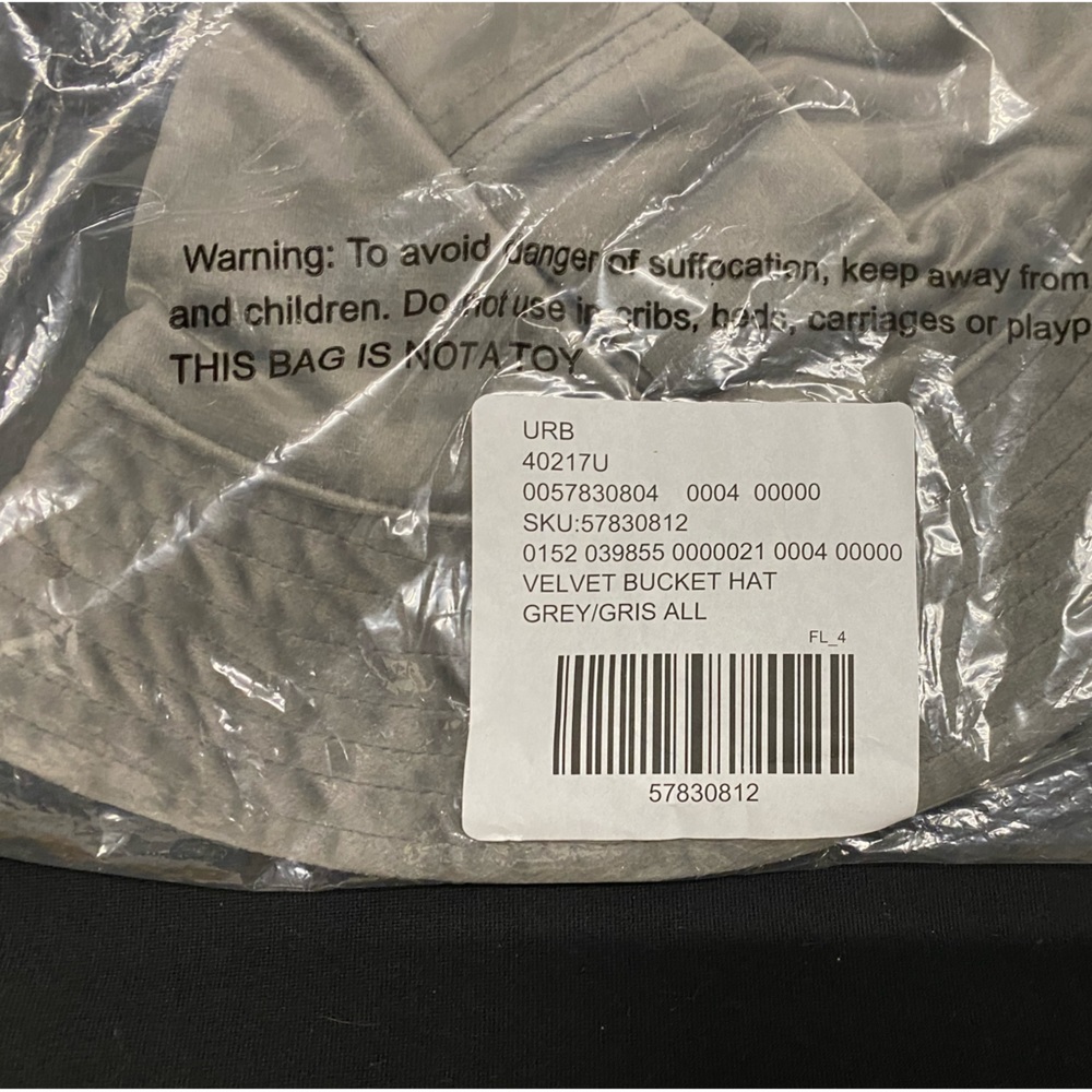 NWT UO Grey Velvet Bucket Hat - Picture 5 of 6